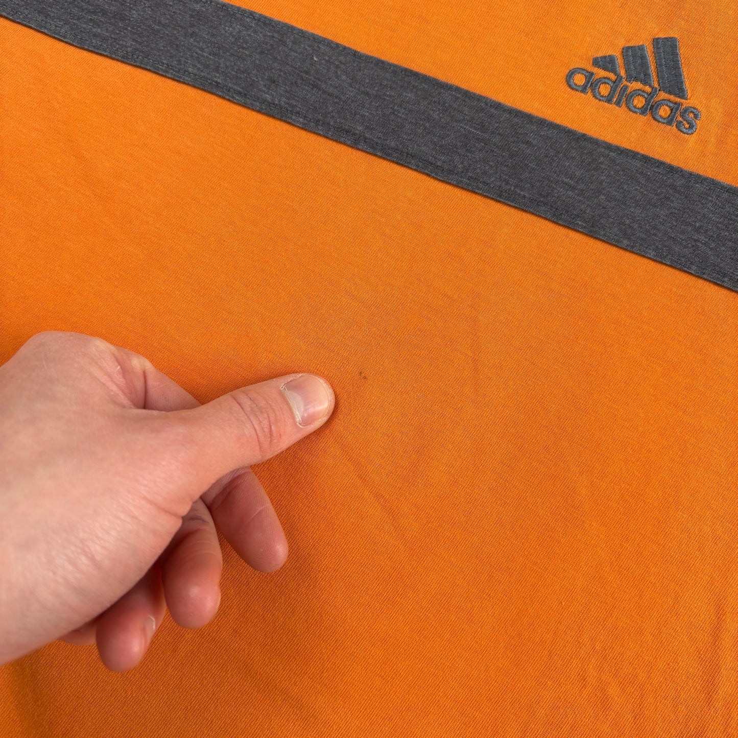 Vintage Adidas Orange Embroidered T-Shirt - S