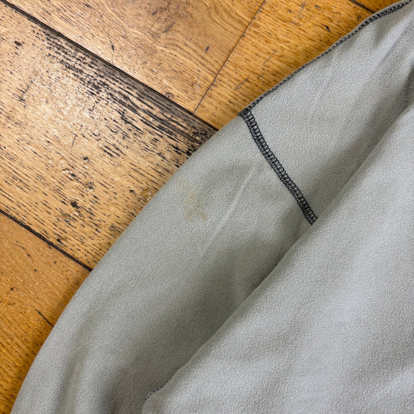 Vintage Asics Embroidered Green Cream Fleece Sweatshirt - M