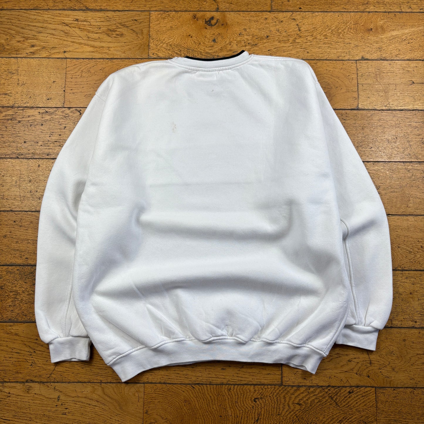 Vintage Adidas White Embroidered Sweatshirt - XXL