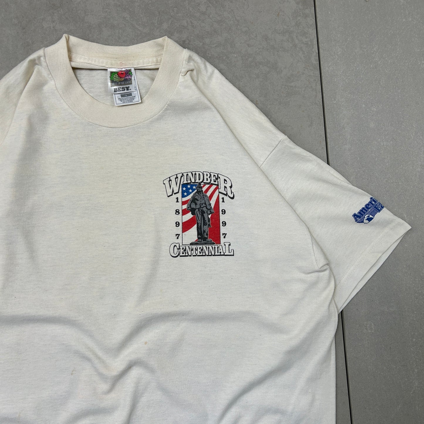 Vintage 1997 Single Stitch Graphic White T-Shirt - M