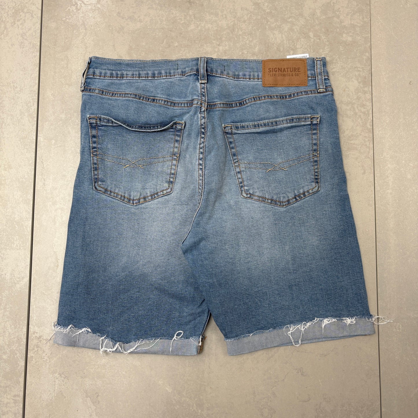 Vintage Levis Blue Denim Shorts - 34