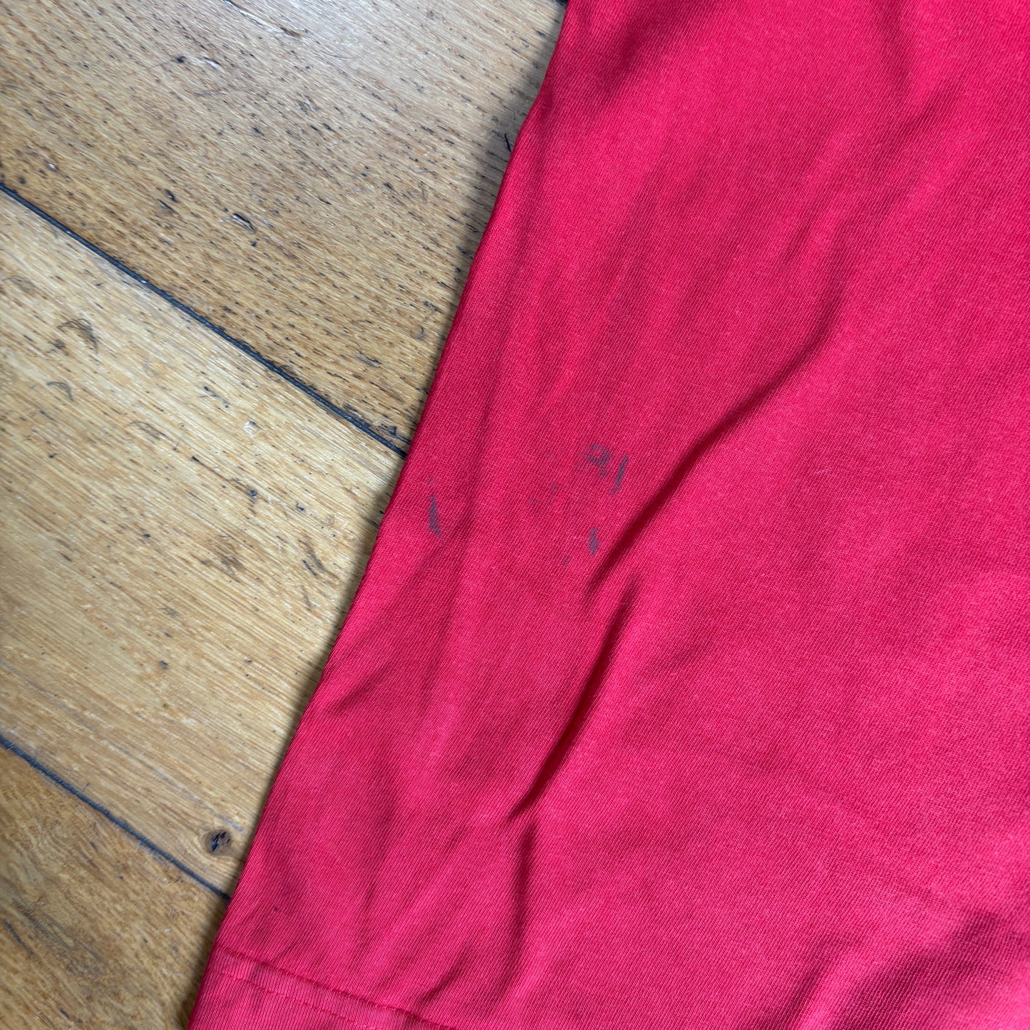 Vintage Nike Rotterdam Red Graphic T-Shirt - L