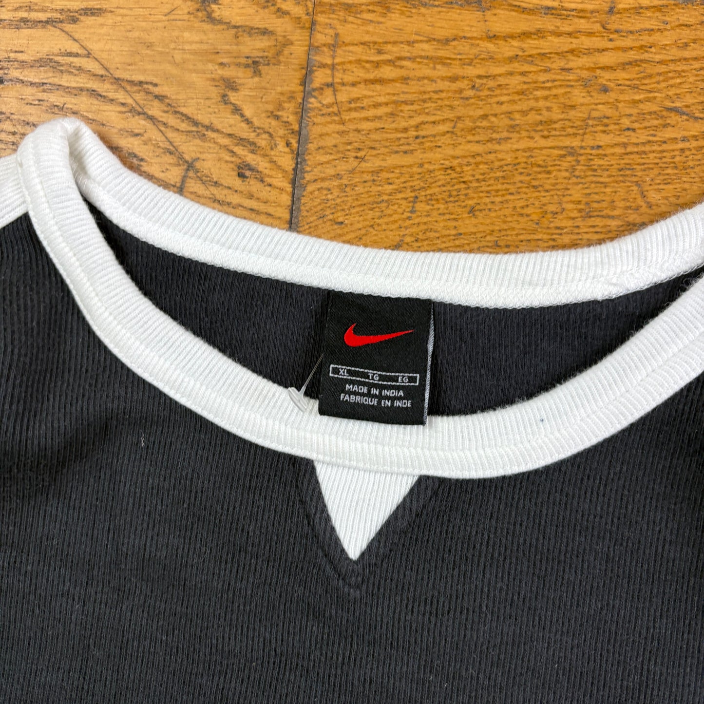 Vintage Nike Basketball Black Y2K Embroidered Sweatshirt - XL
