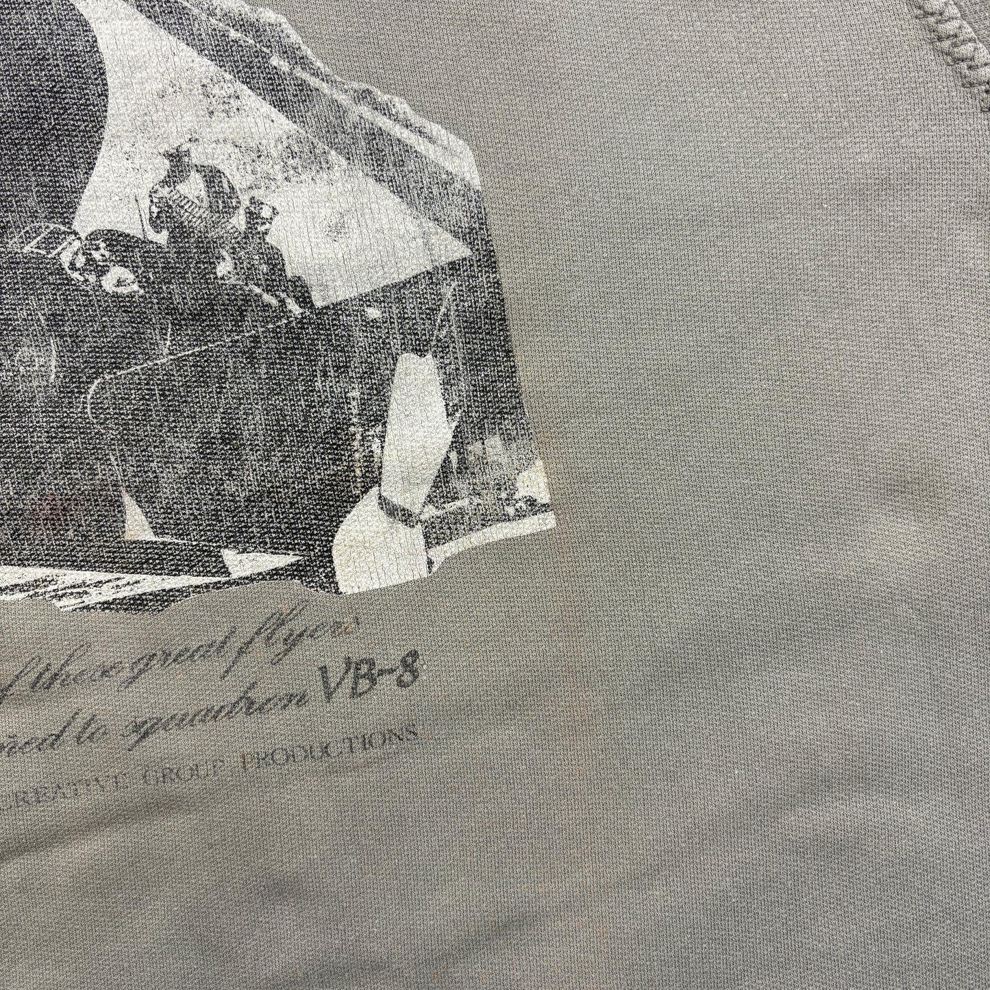 Vintage 90s Grey Graphic Sweatshirt - L