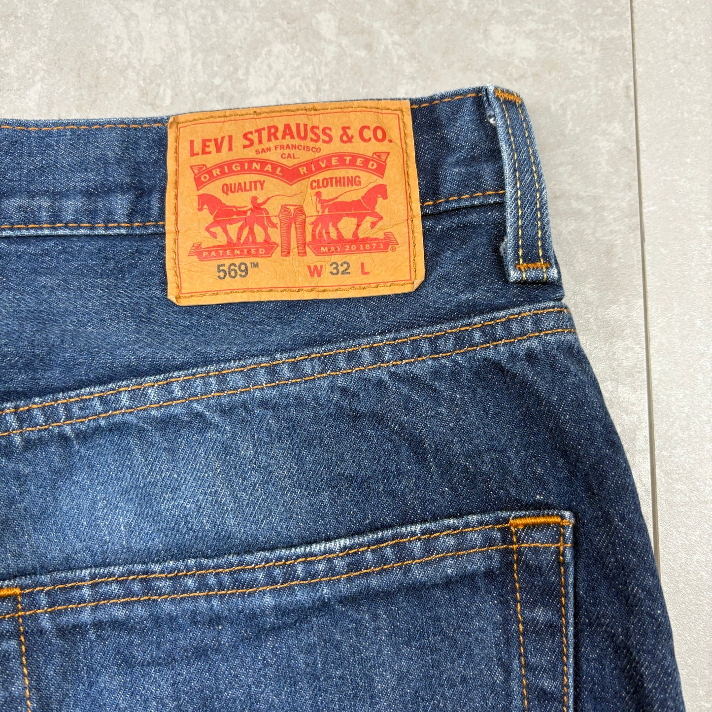 Vintage Levis 569 Blue Baggy Denim Shorts - 32