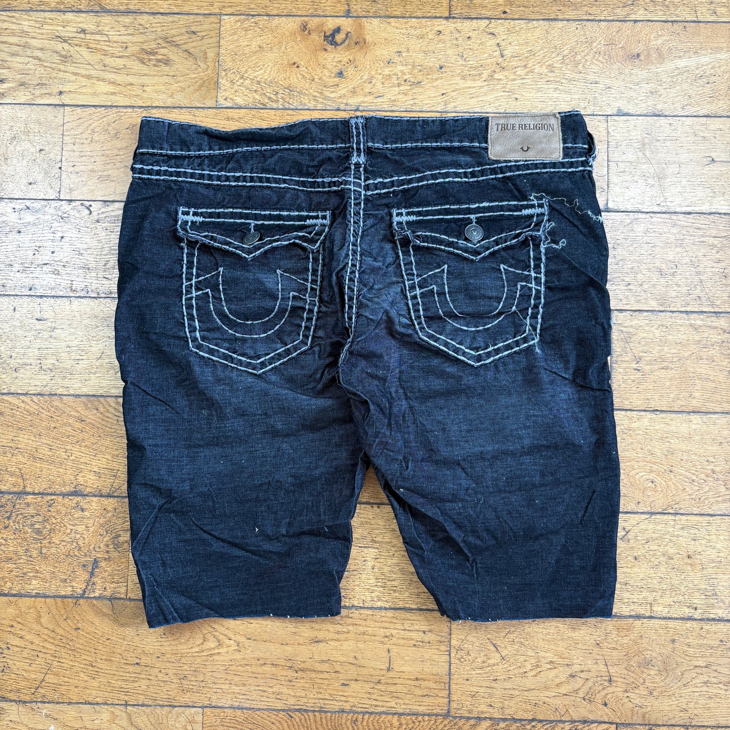Vintage True Religion Black Embroidered Y2K Shorts Jorts - 44