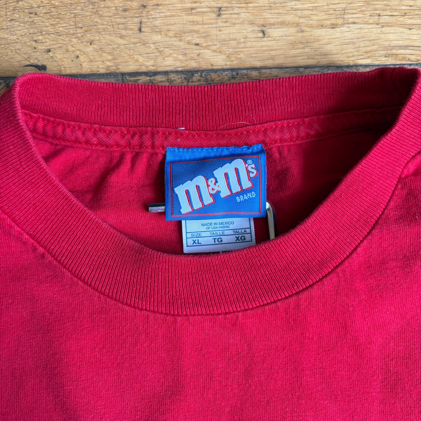 Vintage 90s M&Ms Christmas Single Stitch Red Graphic T-Shirt - L