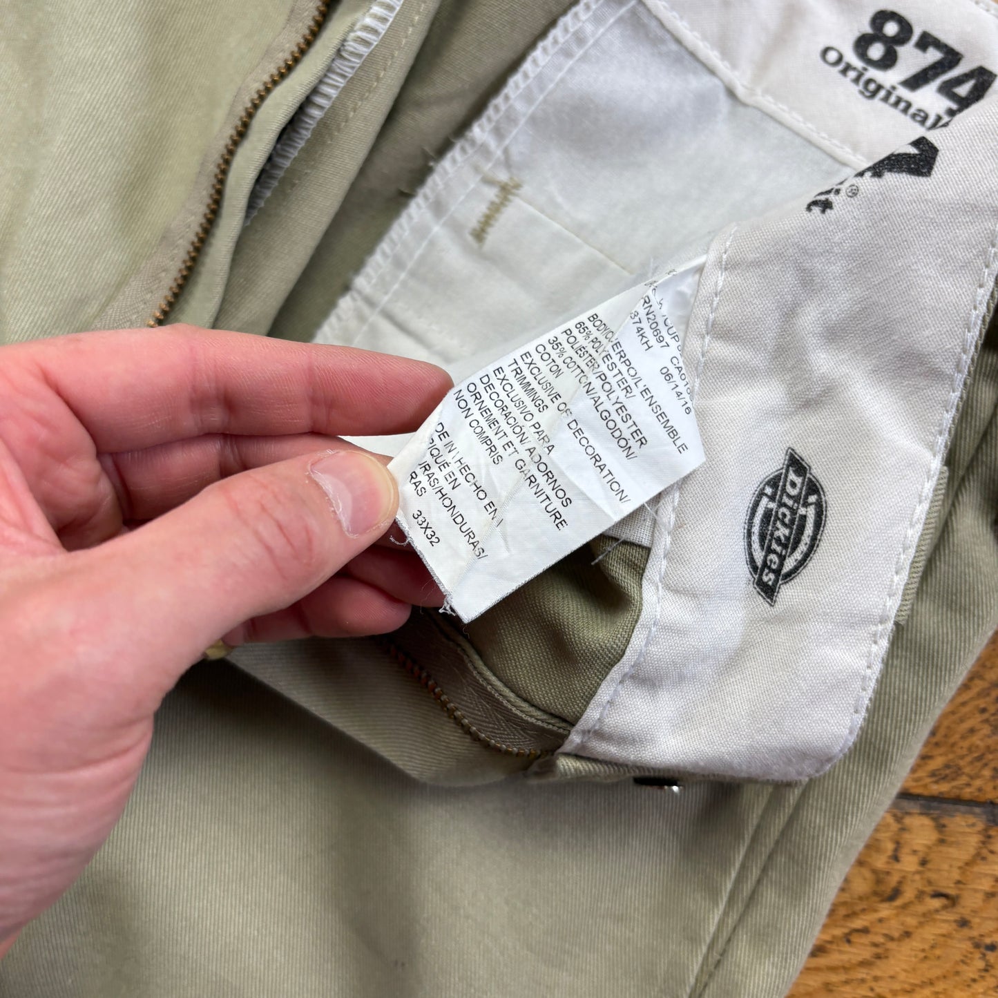 Vintage Dickies 874 Cream Baggy Skate Trousers - 32