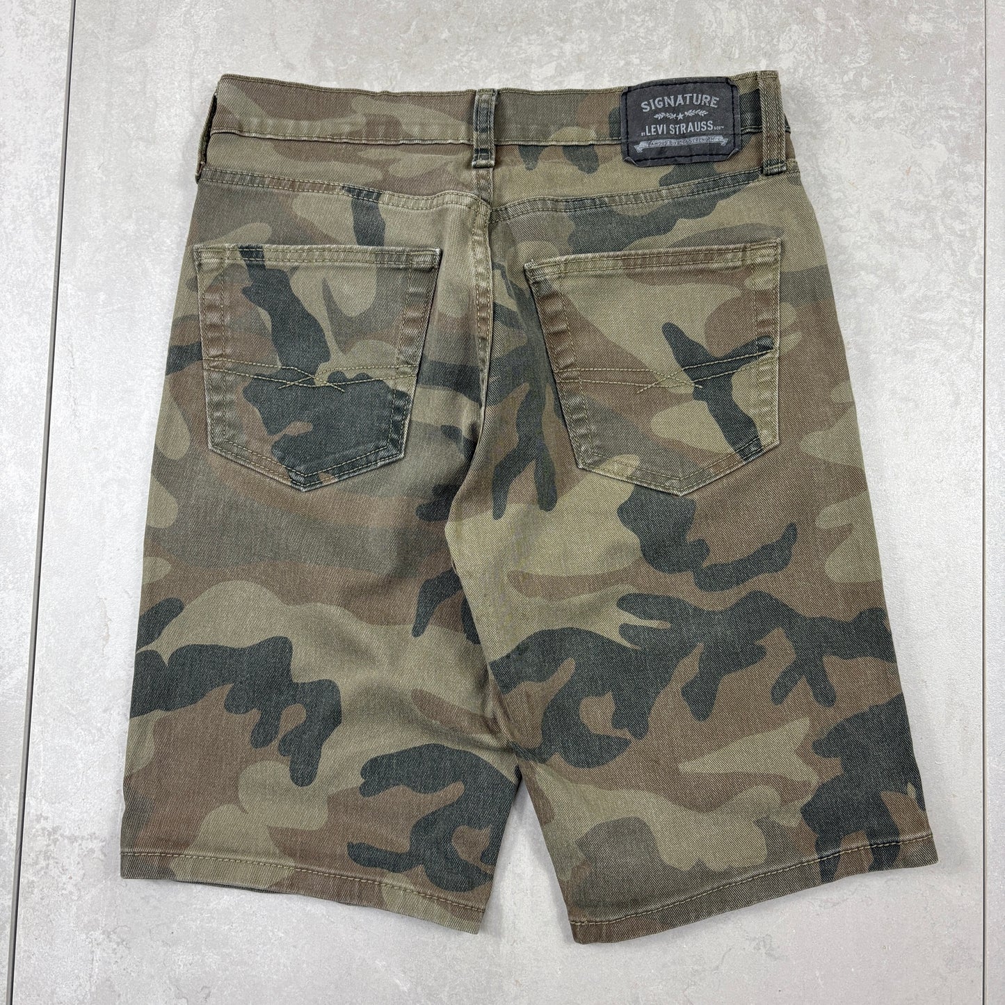 Vintage Levis Green Camo Denim Shorts - 28
