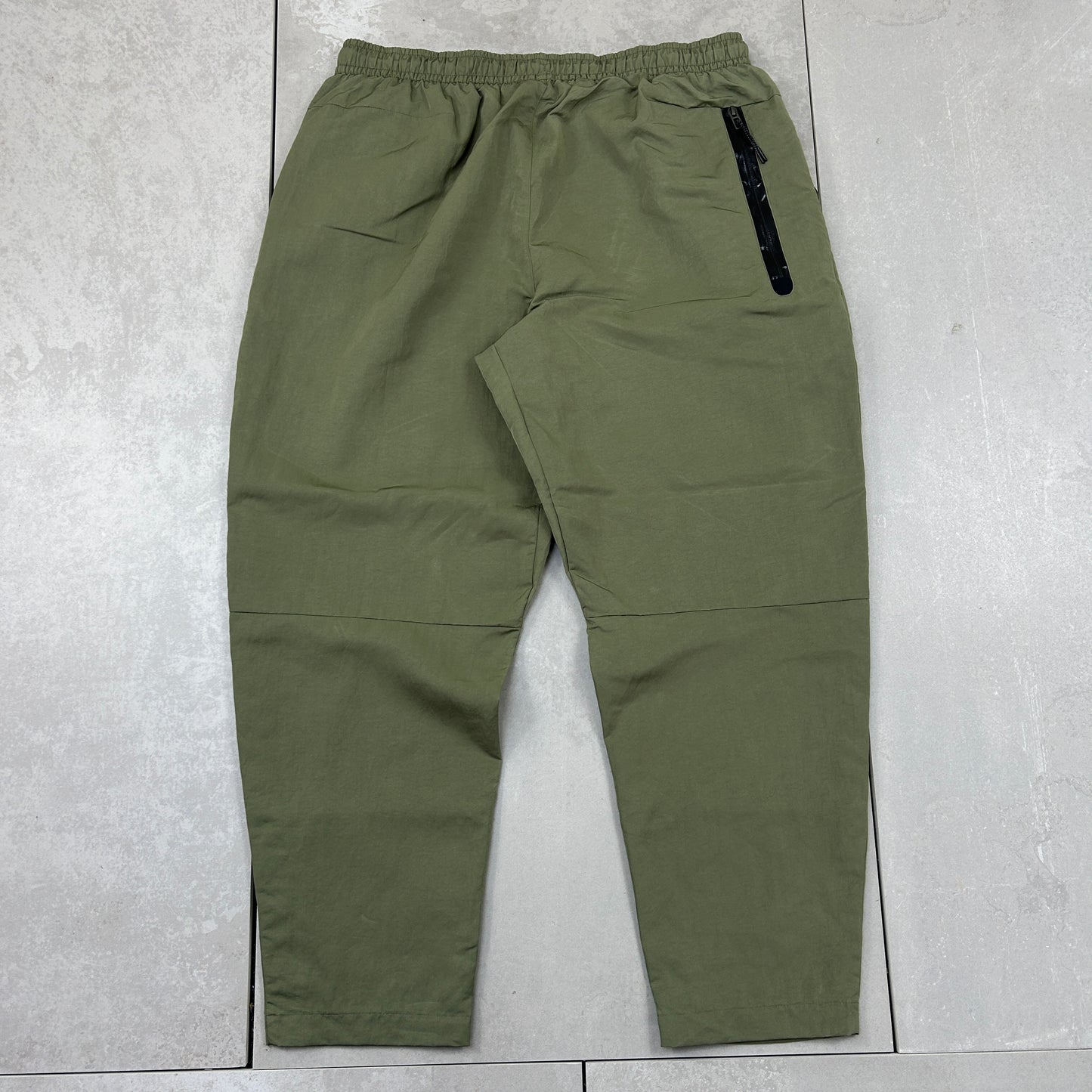 Vintage Nike Green Baggy Tracksuit Sweatpants Track Pants Bottoms - L