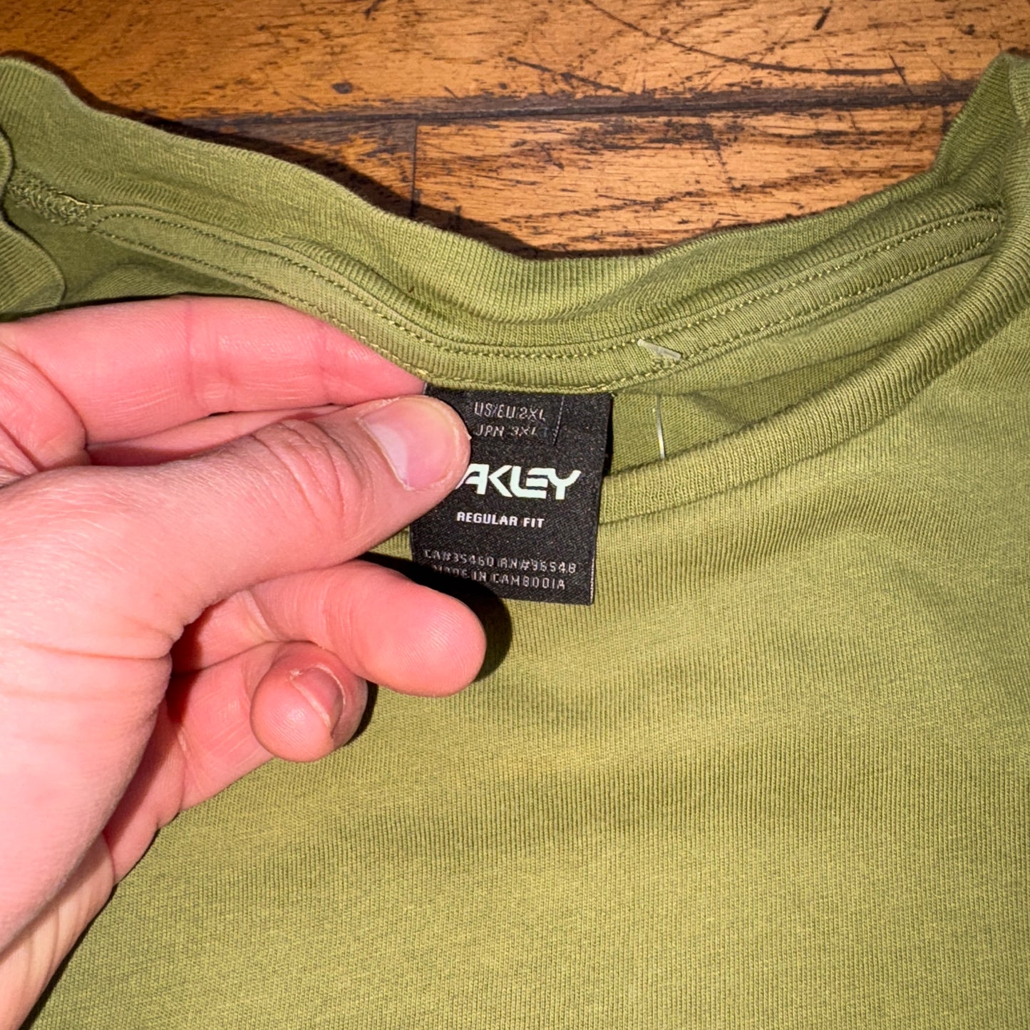 Vintage Oakley Green y2K Surfwear Graphic T-Shirt - 2XL