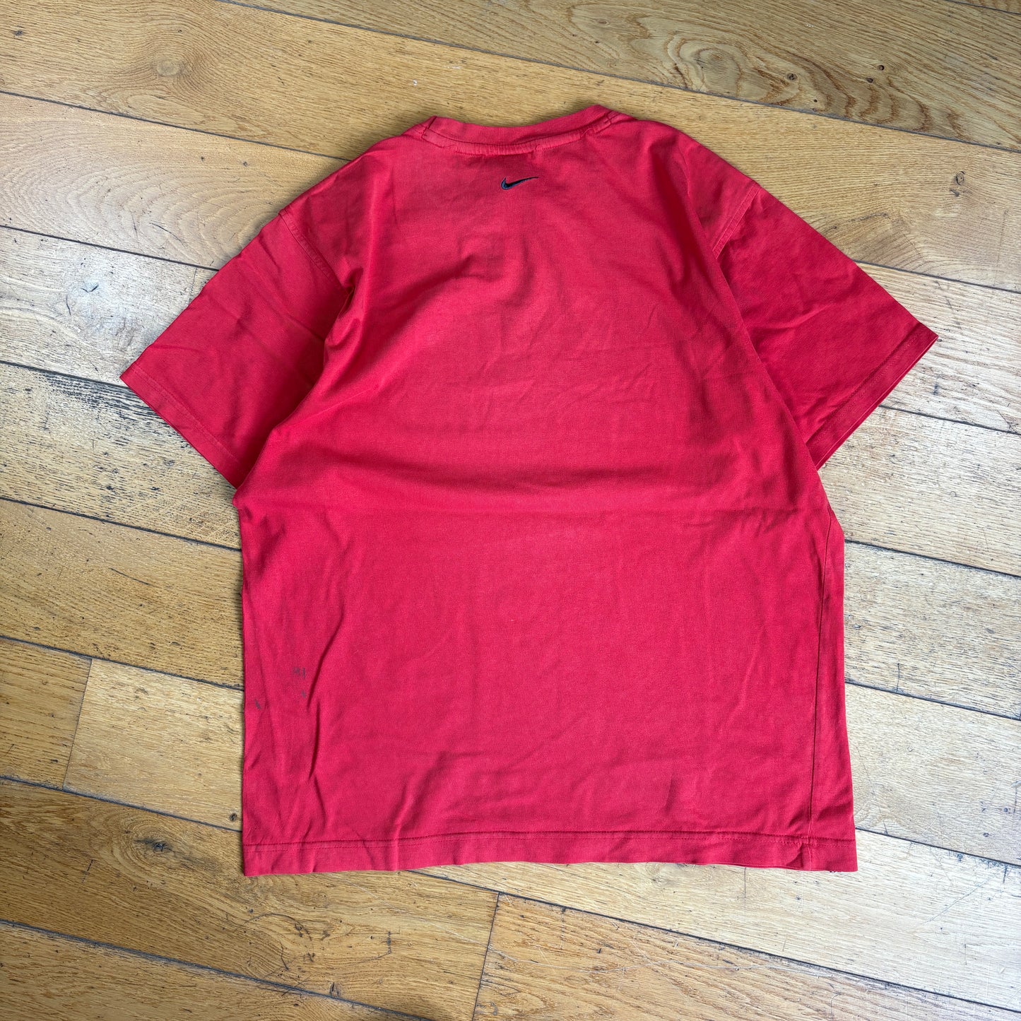 Vintage Nike Rotterdam Red Graphic T-Shirt - L