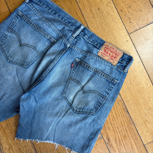 Vintage Levis 505 Blue Denim Shorts - 36