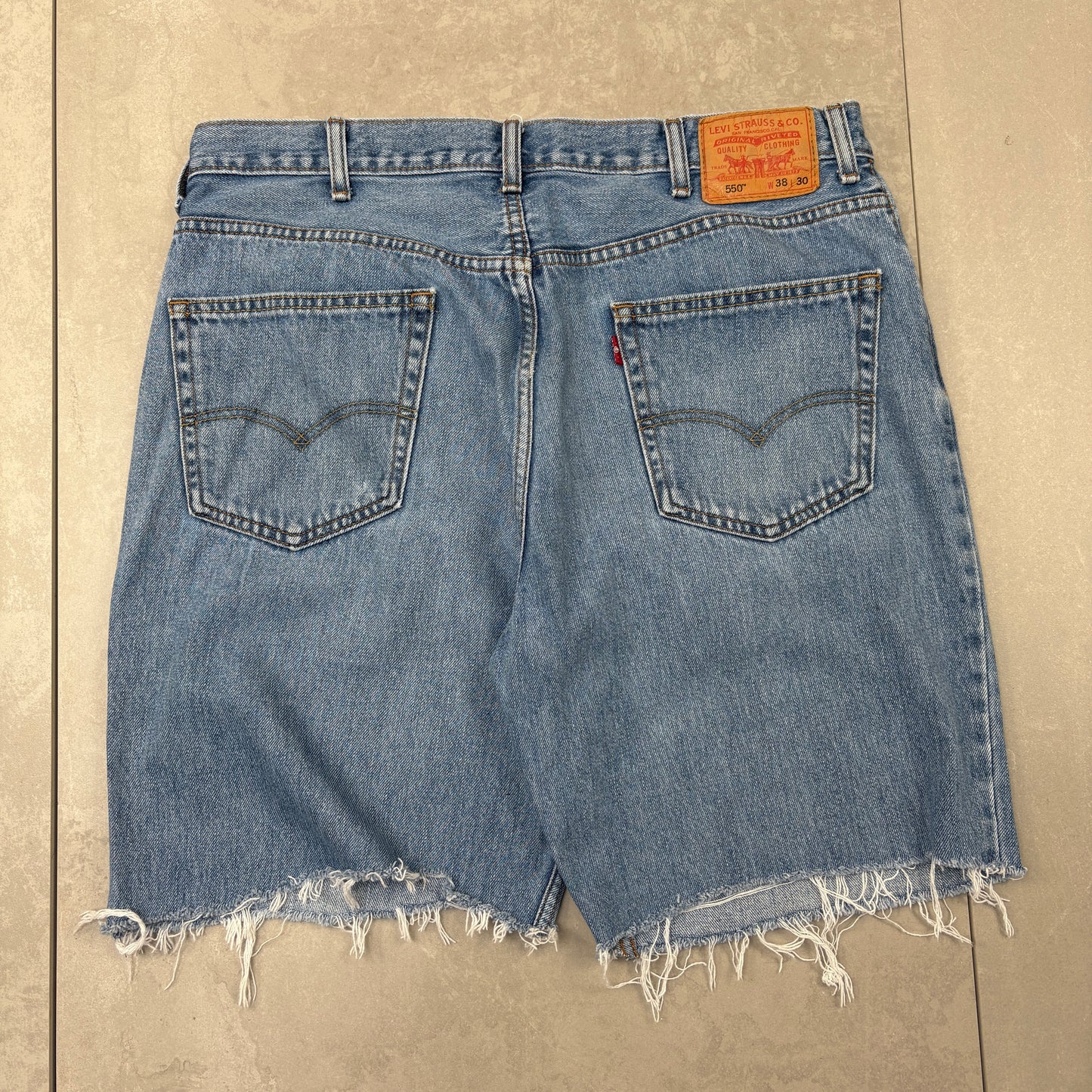 Vintage Levis 550 Baggy Blue Denim Shorts - 38