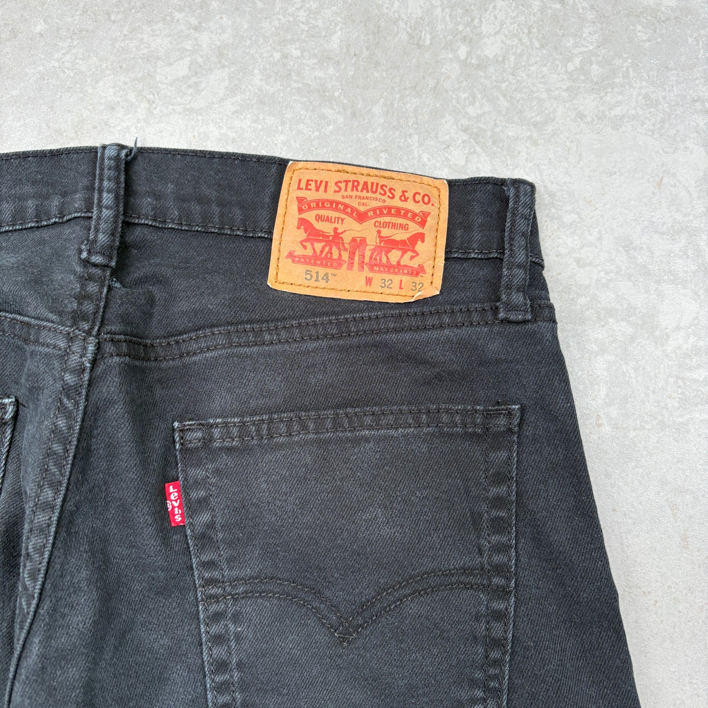 Vintage Levis 514 Black Denim Shorts - 34