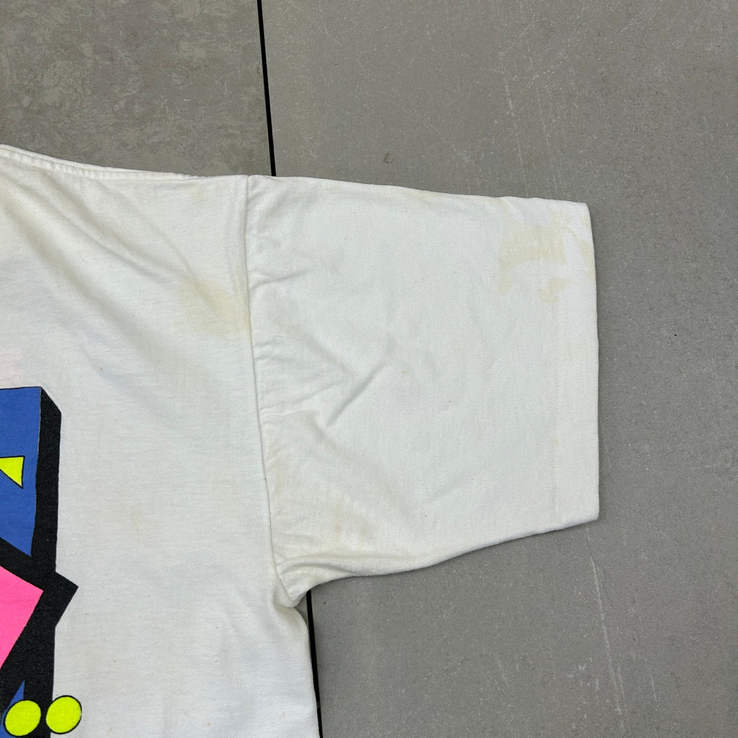Vintage 1990 Single Stitch Graphic White T-Shirt - M