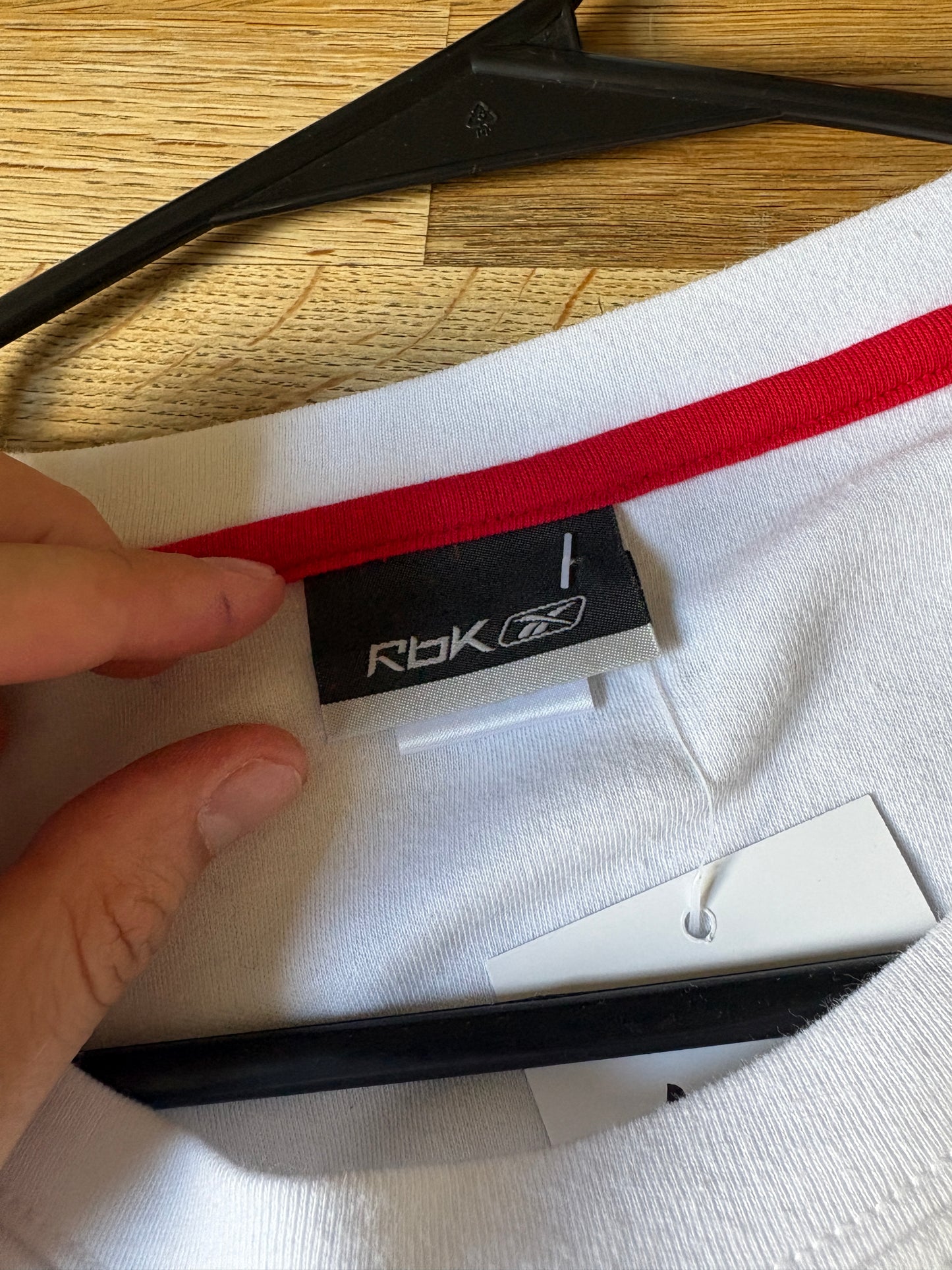 Vintage Reebok White Long Sleeve Graphic T-Shirt - XL