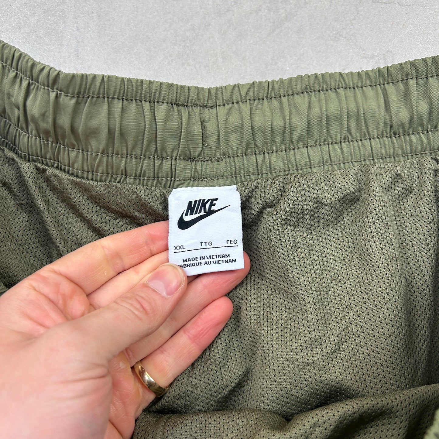 Vintage Nike Green Baggy Tracksuit Sweatpants Track Pants Bottoms - L