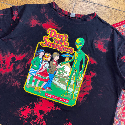 Vintage Romwe Dont Talk To Strangers Black Red Tie Dye Alien Graphic T-Shirt -XL