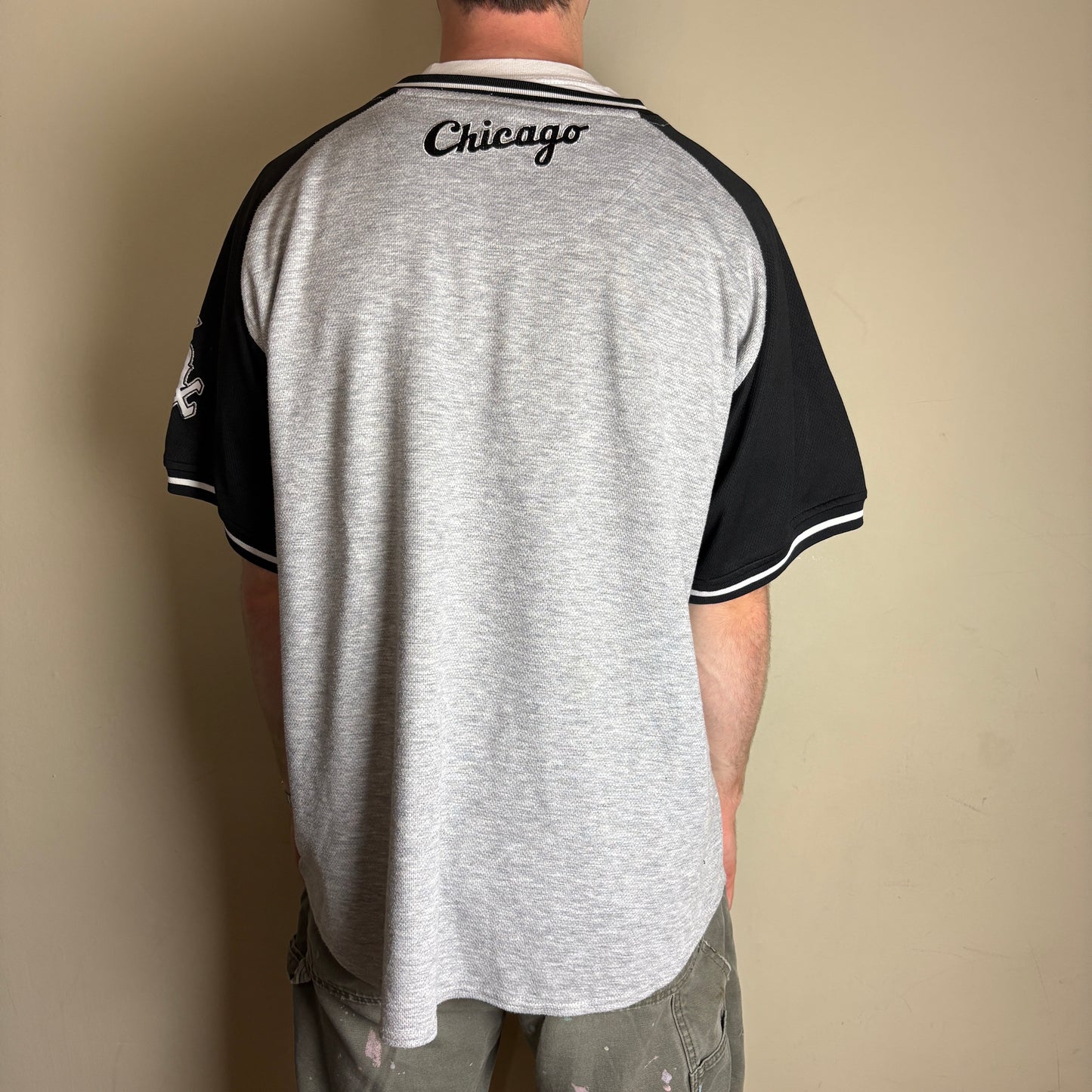 Vintage MLB Chicago White Sox Grey Raglan Embroidered Graphic T-Shirt - XL