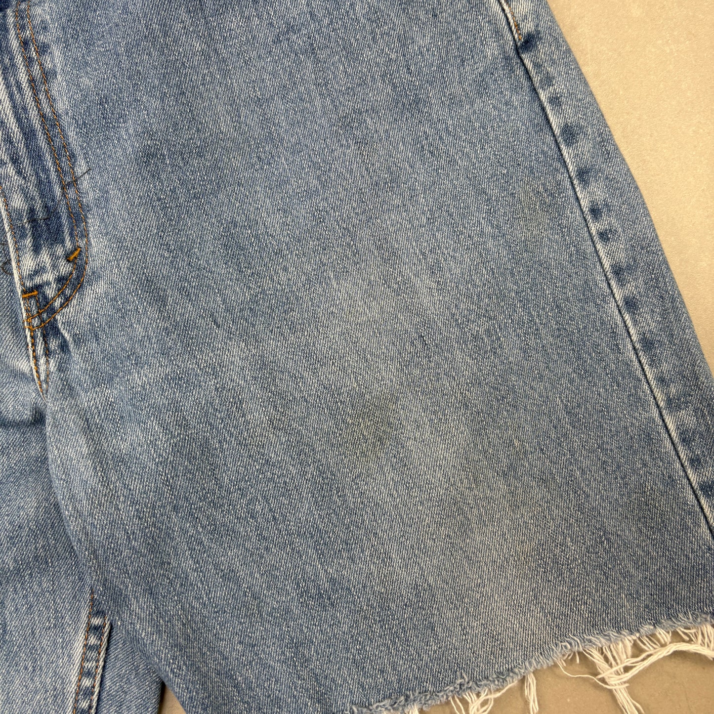 Vintage Levis 550 Baggy Blue Denim Shorts - 38