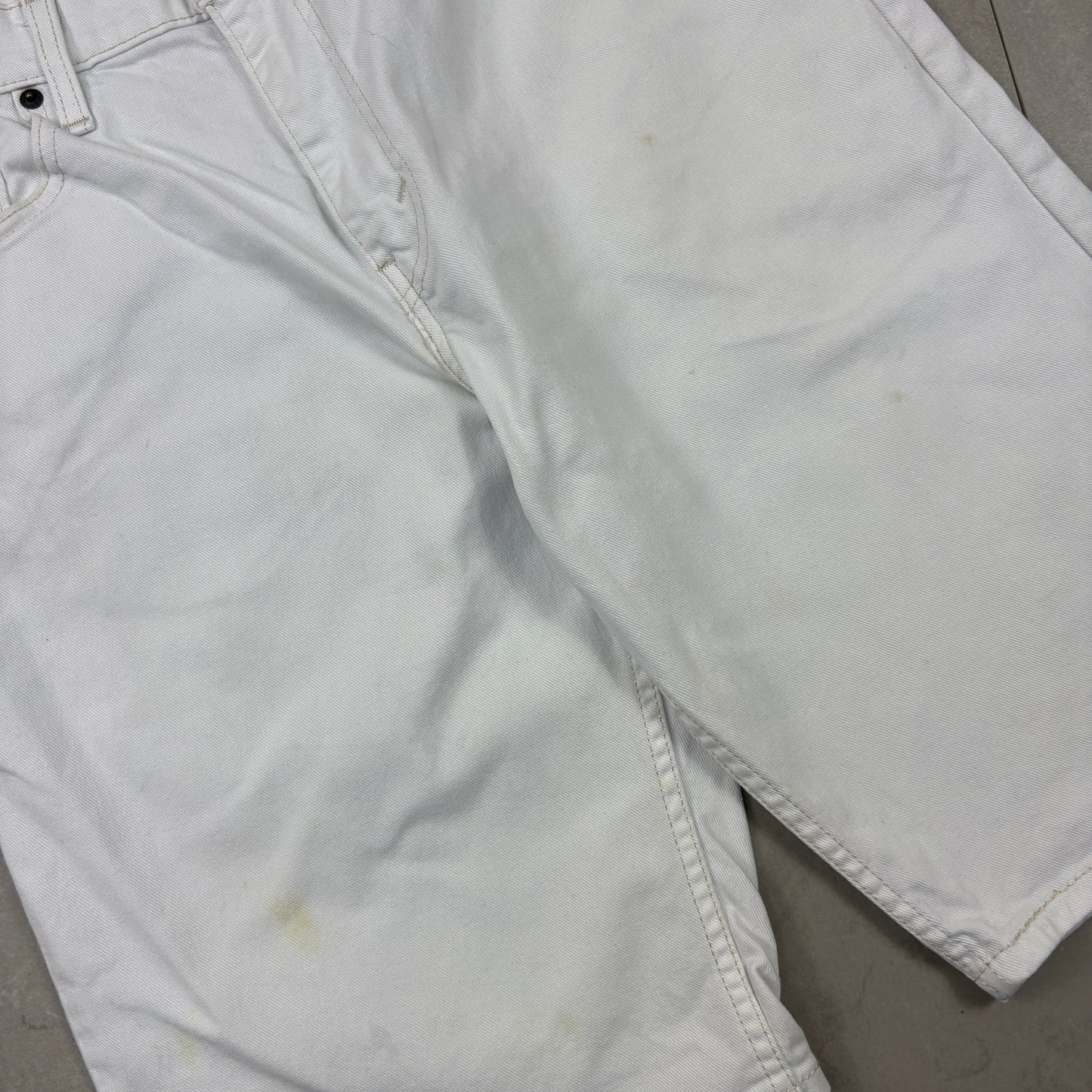 Vintage Levis 569 White Baggy Denim Shorts - 30