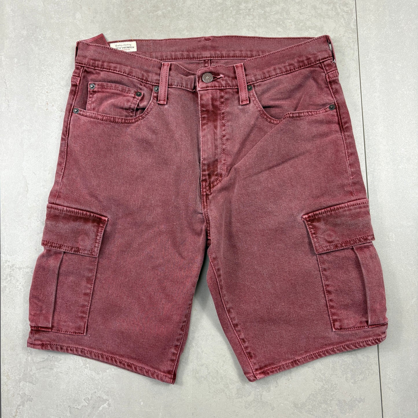 Vintage Levis Burgundy Cargo Baggy Denim Shorts - 32