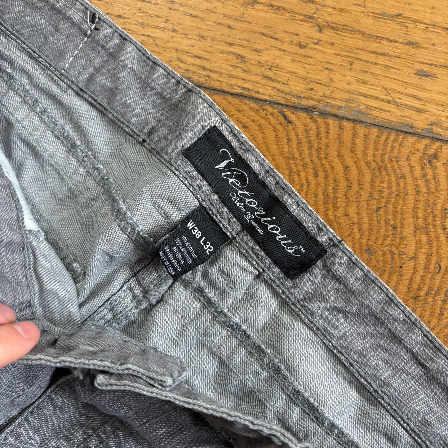 Vintage Grey Embroidered Y2K Hip Hop Baggy Jeans - 38