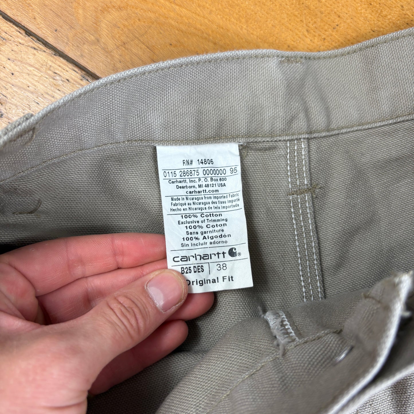 Vintage Carhartt Cream Workwear Baggy Carpenter Shorts - 38