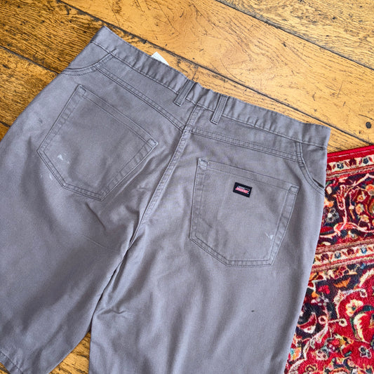 Vintage Dickies Workwear Carpenter Baggy Grey Shorts - 36