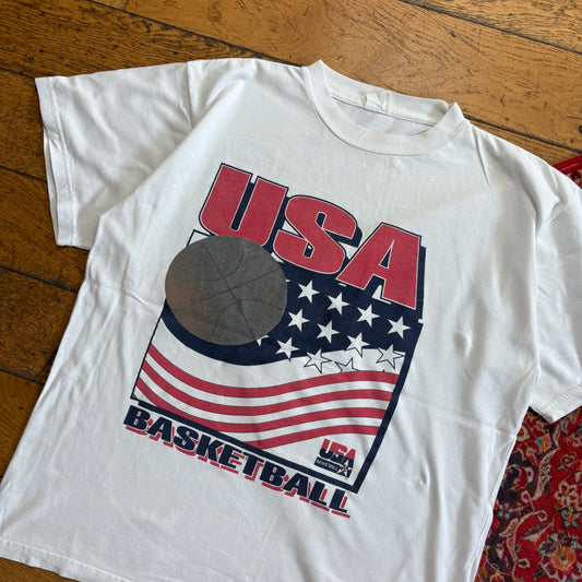 Vintage Starter White USA Basketball Graphic T-Shirt - L
