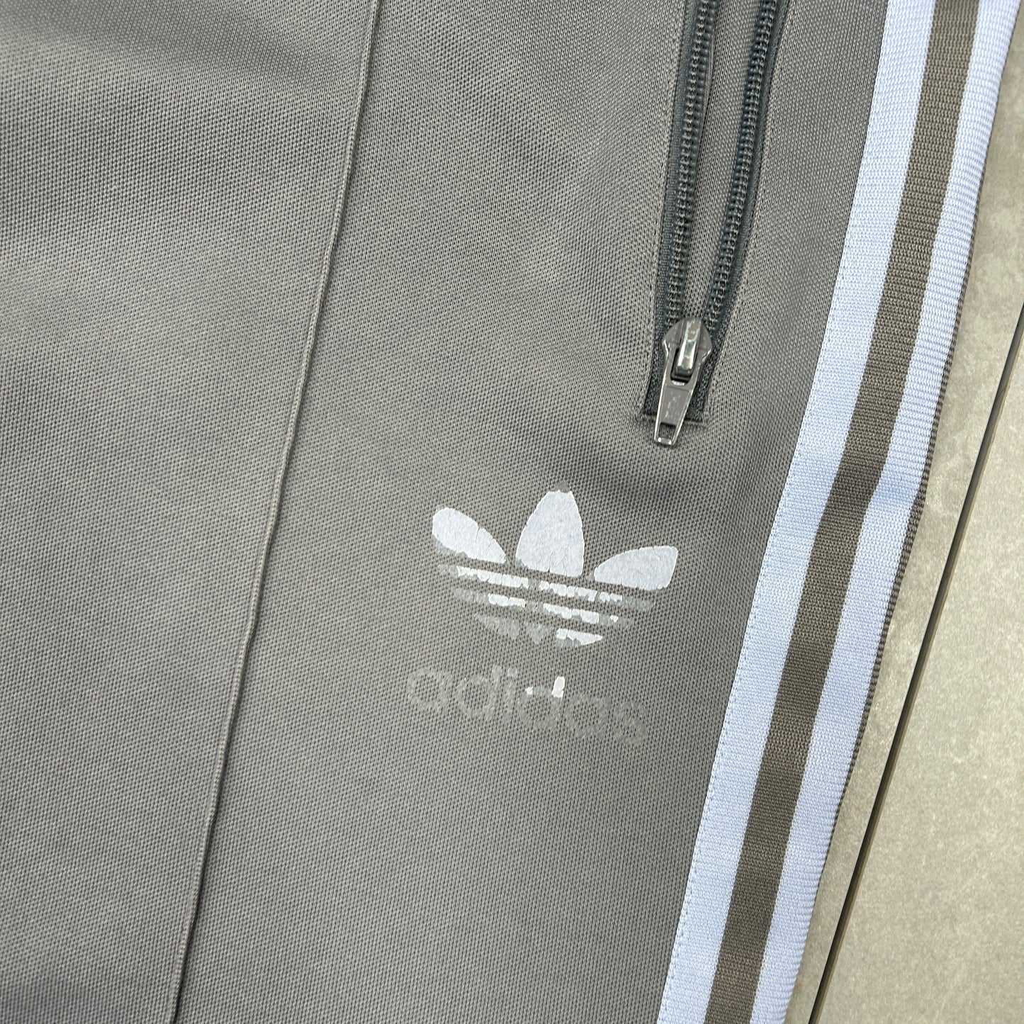 Vintage Adidas Grey Flared Baggy Tracksuit Sweatpants Track Pants Bottoms - XL