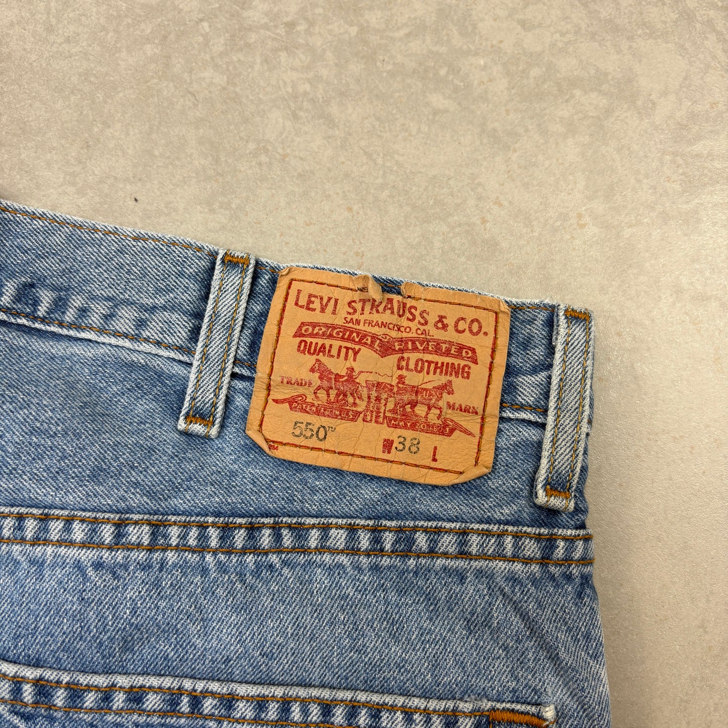Vintage Levis 550 Baggy Blue Denim Shorts - 38
