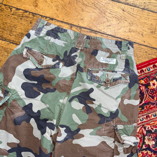 Vintage Ralph Lauren Green Camo Y2K Baggy Shorts Jorts - 28
