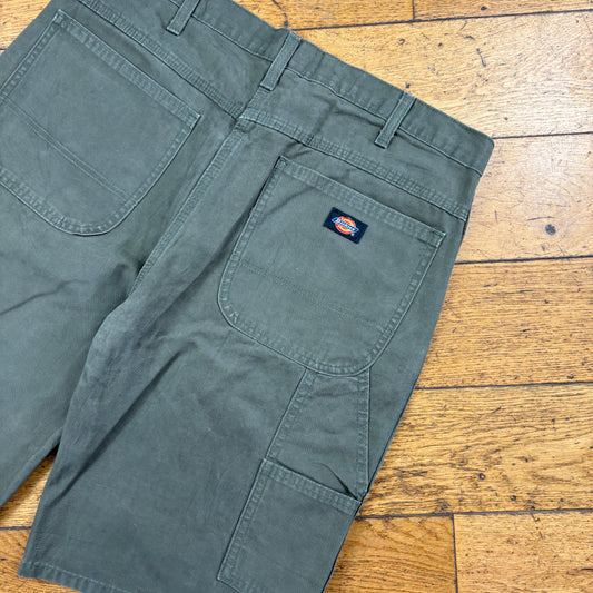 Vintage Dickies Workwear Carpenter Green Baggy Shorts - 36