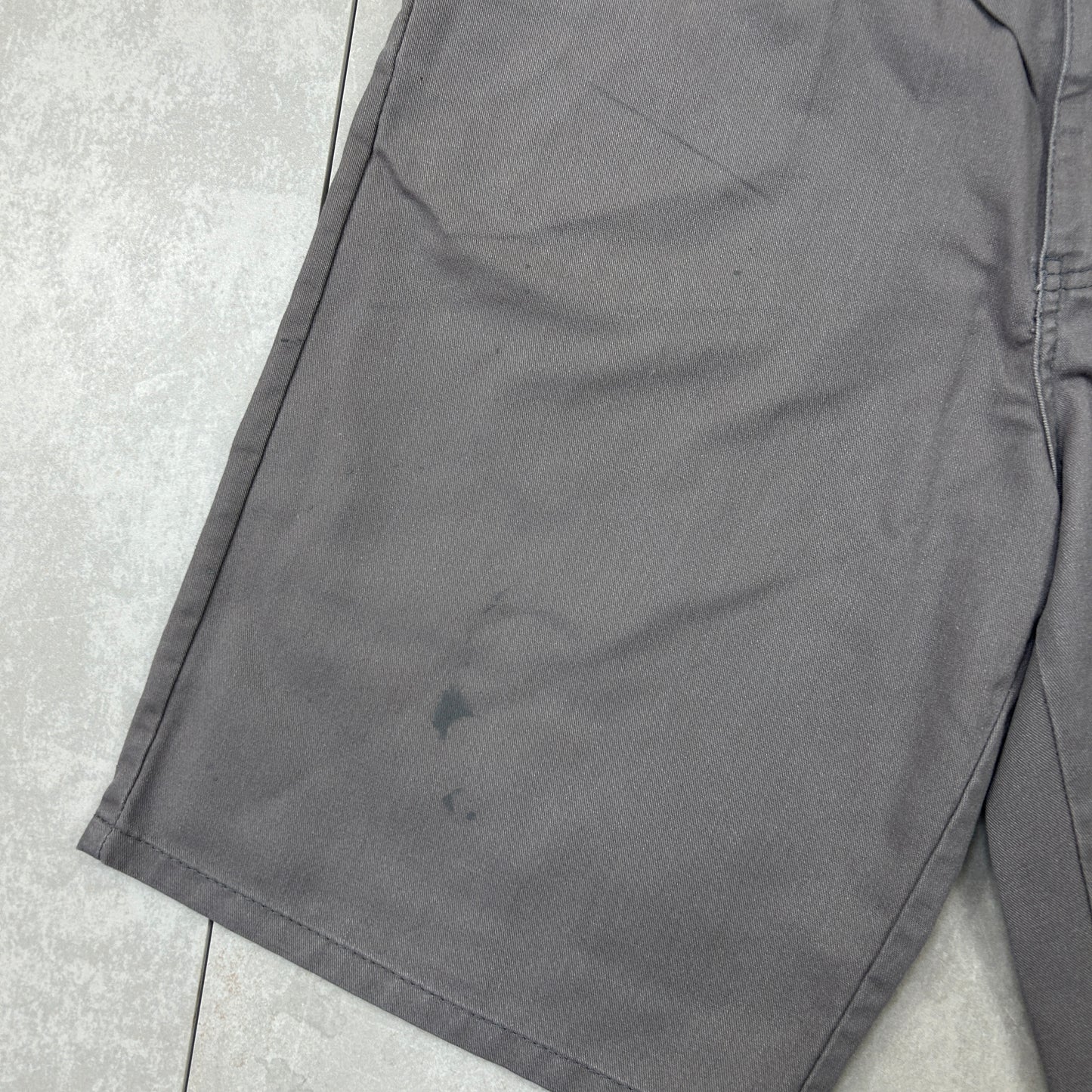 Vintage Dickies Workwear Carpenter Baggy Grey Shorts - 36