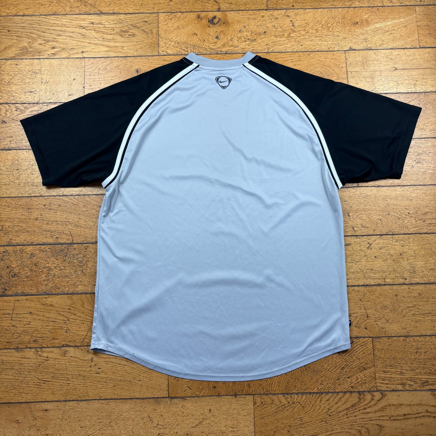 Vintage Nike Grey Black Graphic T-Shirt - XXL