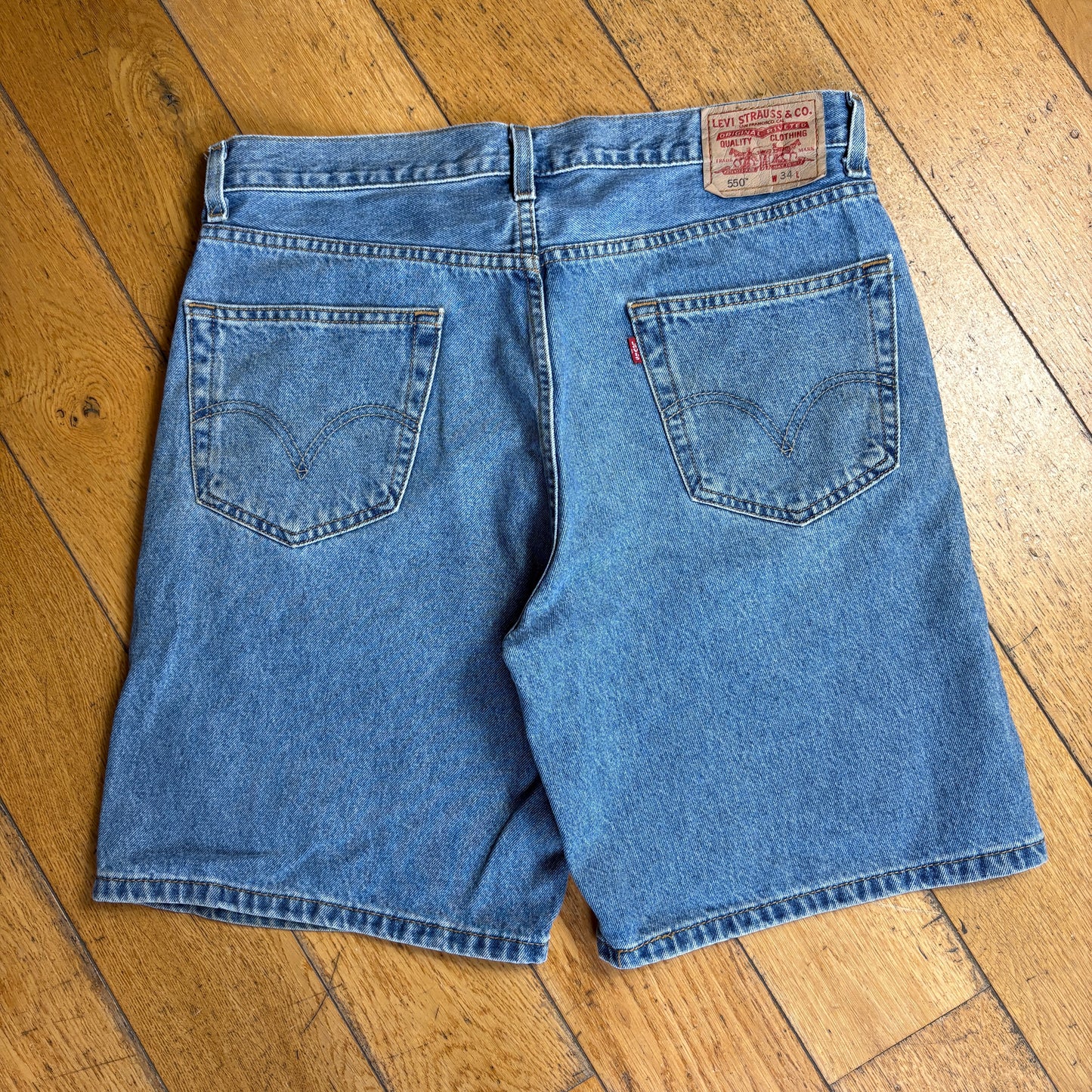 Vintage Levis 550 Baggy Blue Denim Shorts - 34