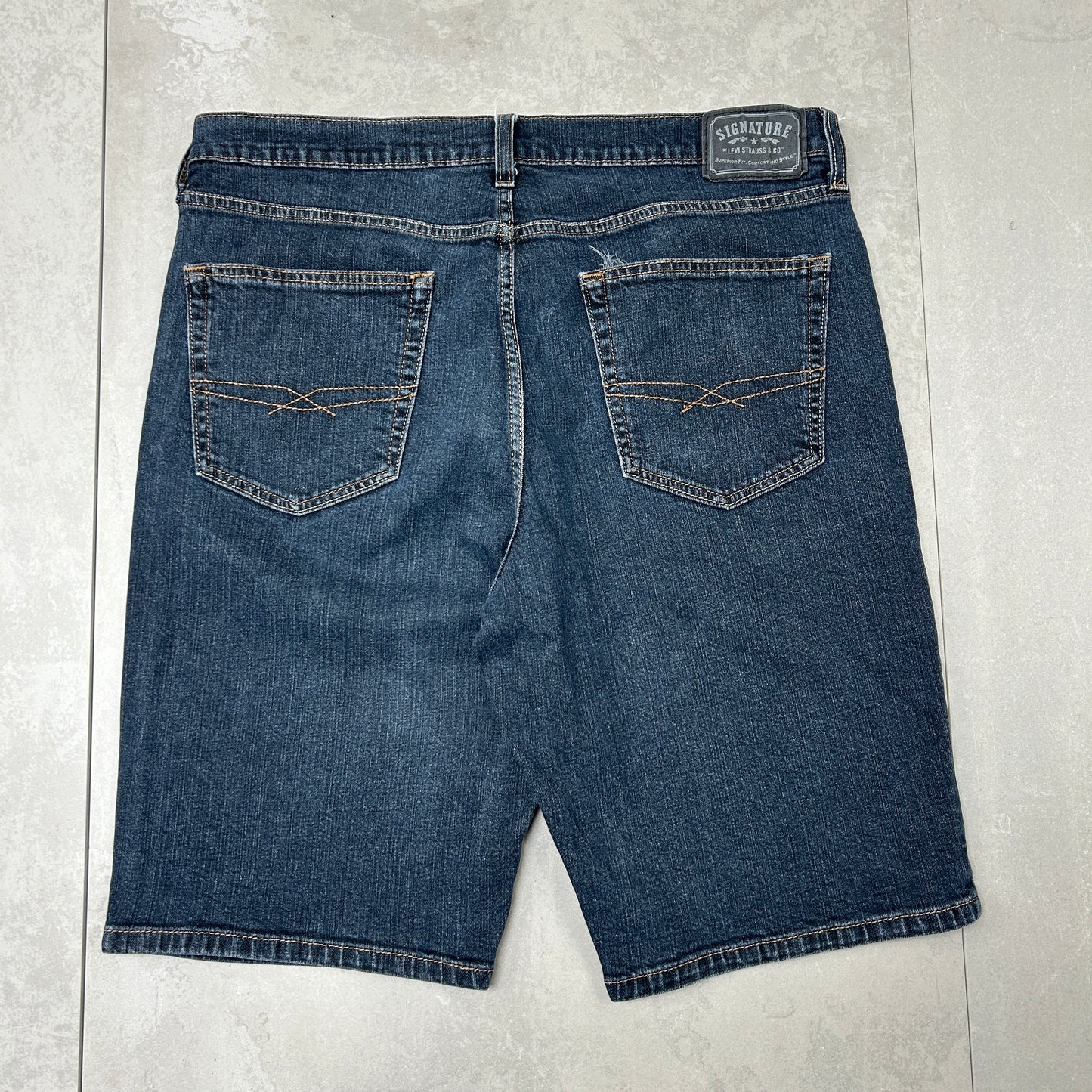 Vintage Levis Blue Baggy Denim Shorts - 36