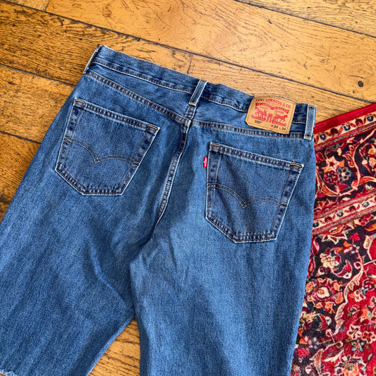 Vintage Levis 550 Baggy Blue Denim Shorts - 33