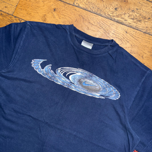 Vintage Nike y2K Navy Swoosh Graphic T-Shirt - M