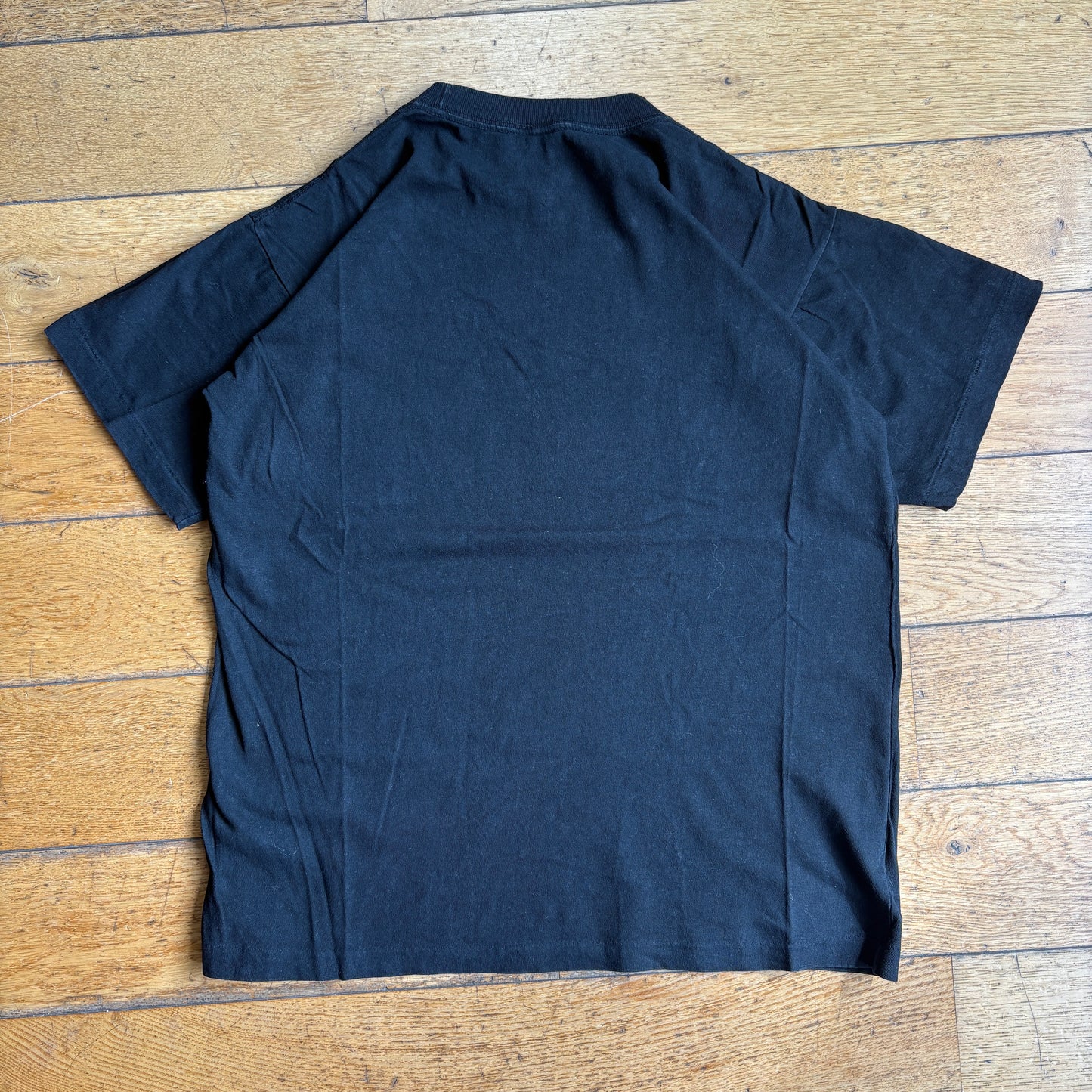 Vintage 90s BUM Equipment Single Stitch Black Graphic T-Shirt - S