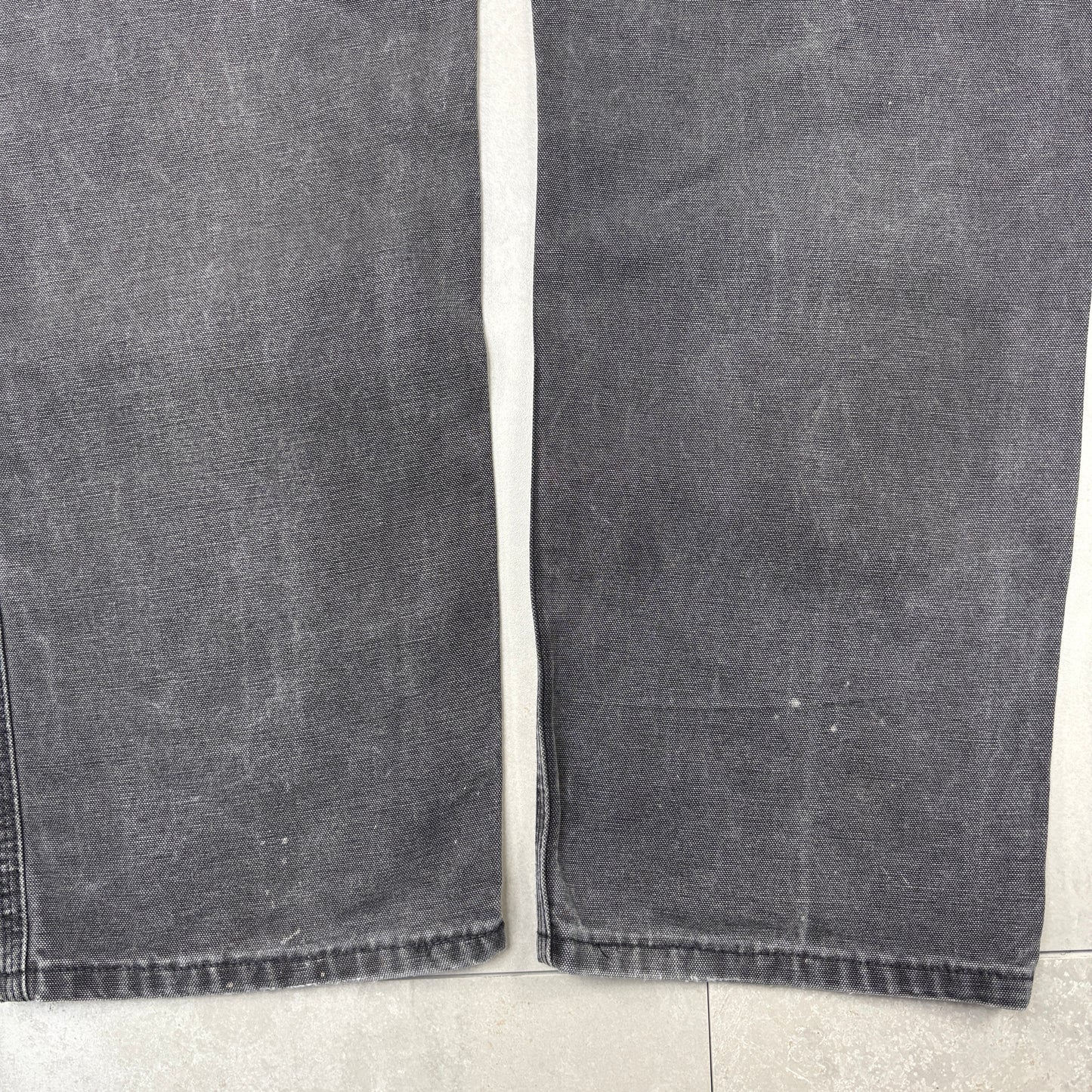 Vintage Carhartt Black Workwear Carpenter Baggy Trousers - 34