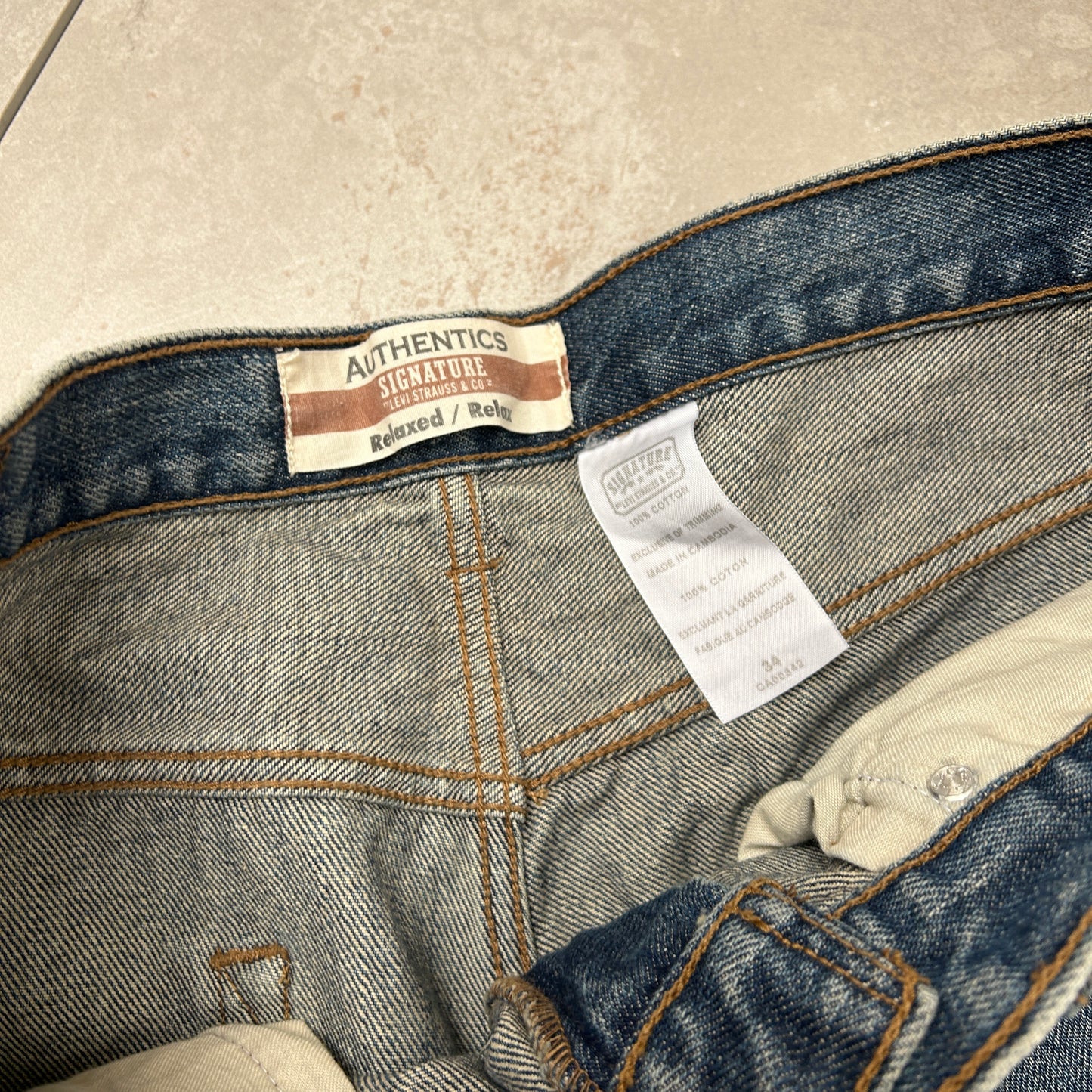 Vintage Levis Blue Baggy Denim Shorts - 34