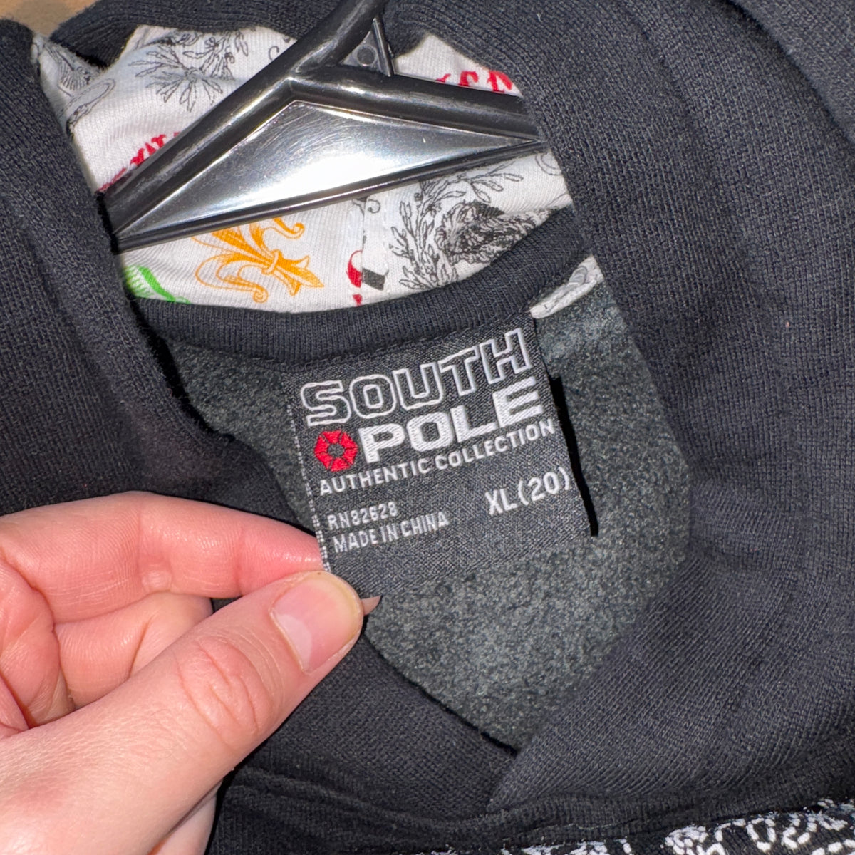 Southpole Black Embroidered Y2K Hip Hop Hoodie Sweatshirt - M