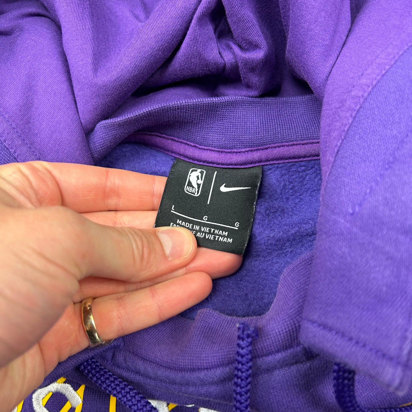 Vintage Nike NBA Lakers Purple Centre Swoosh Embroidered Hoodie Sweatshirt - L