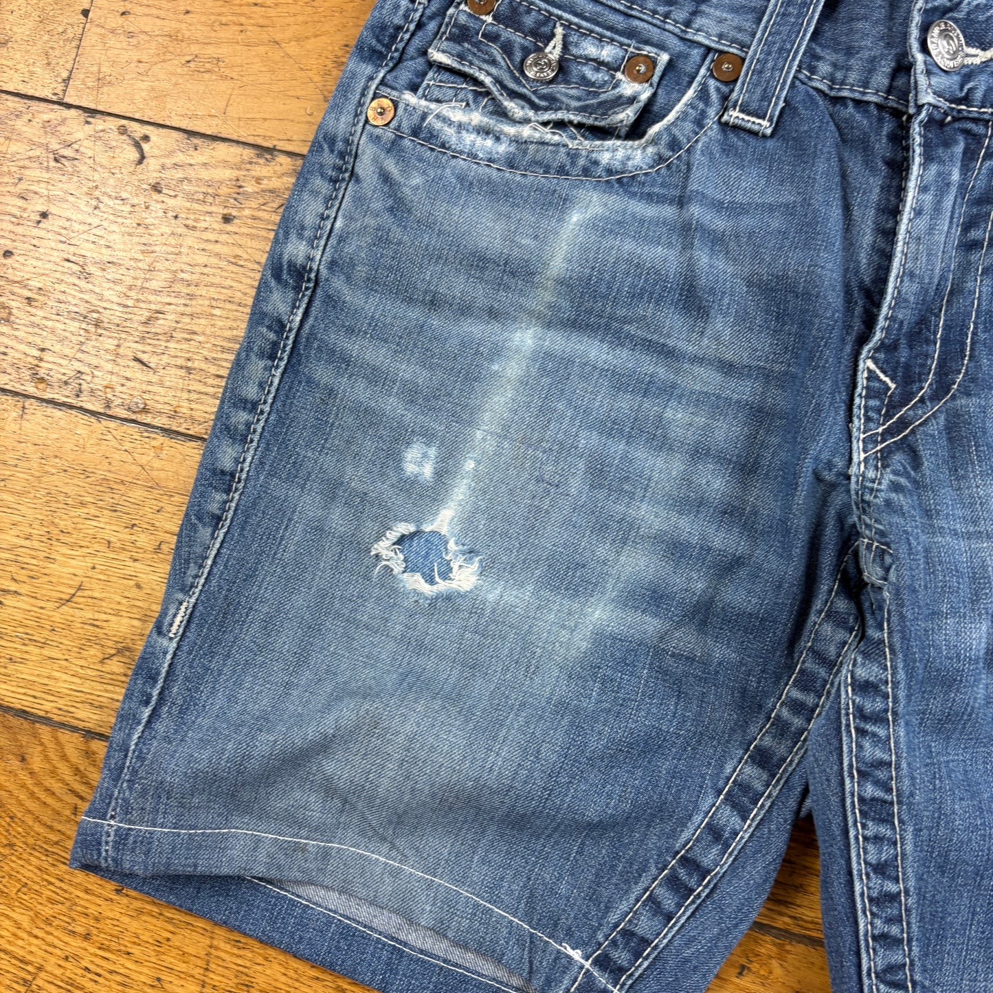 Vintage True Religion Blue Embroidered Y2K Shorts Jorts - 33