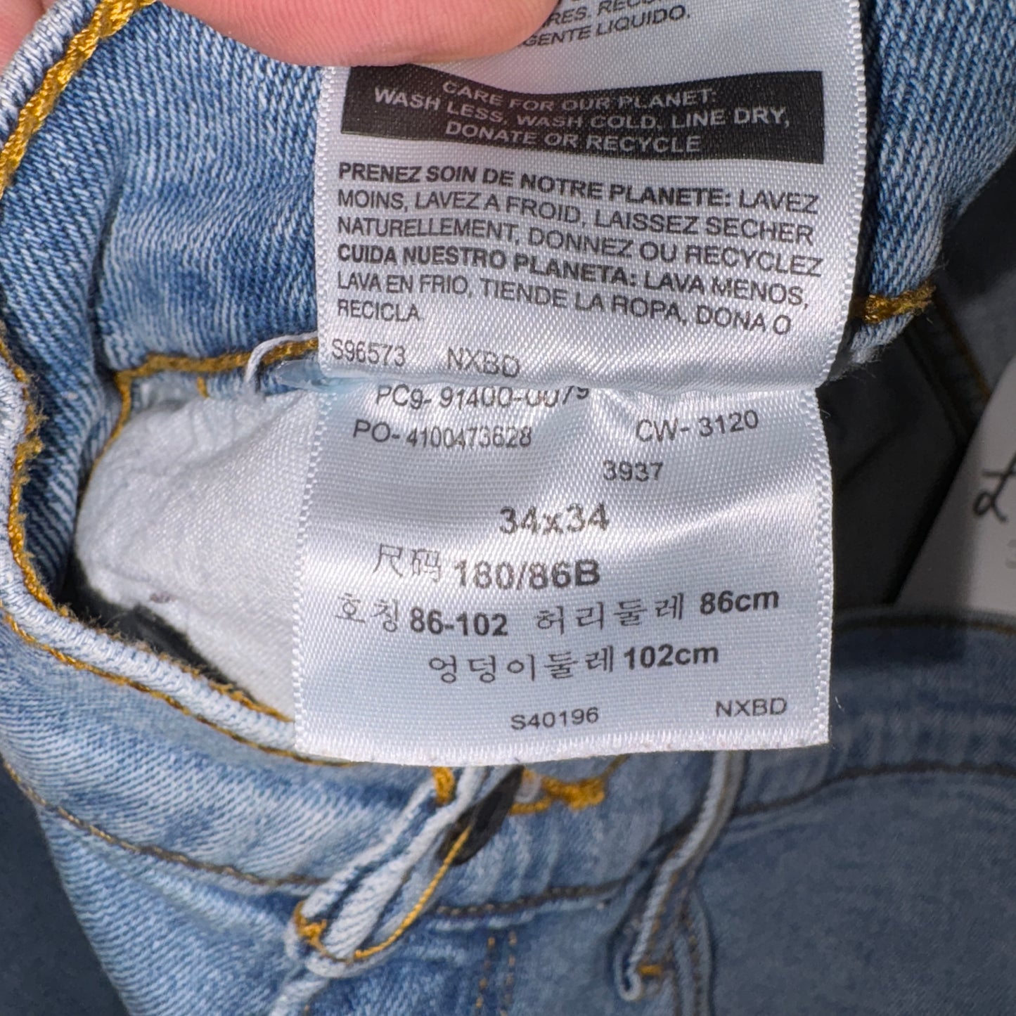 Vintage Levis Straight Blue Denim Shorts - 34