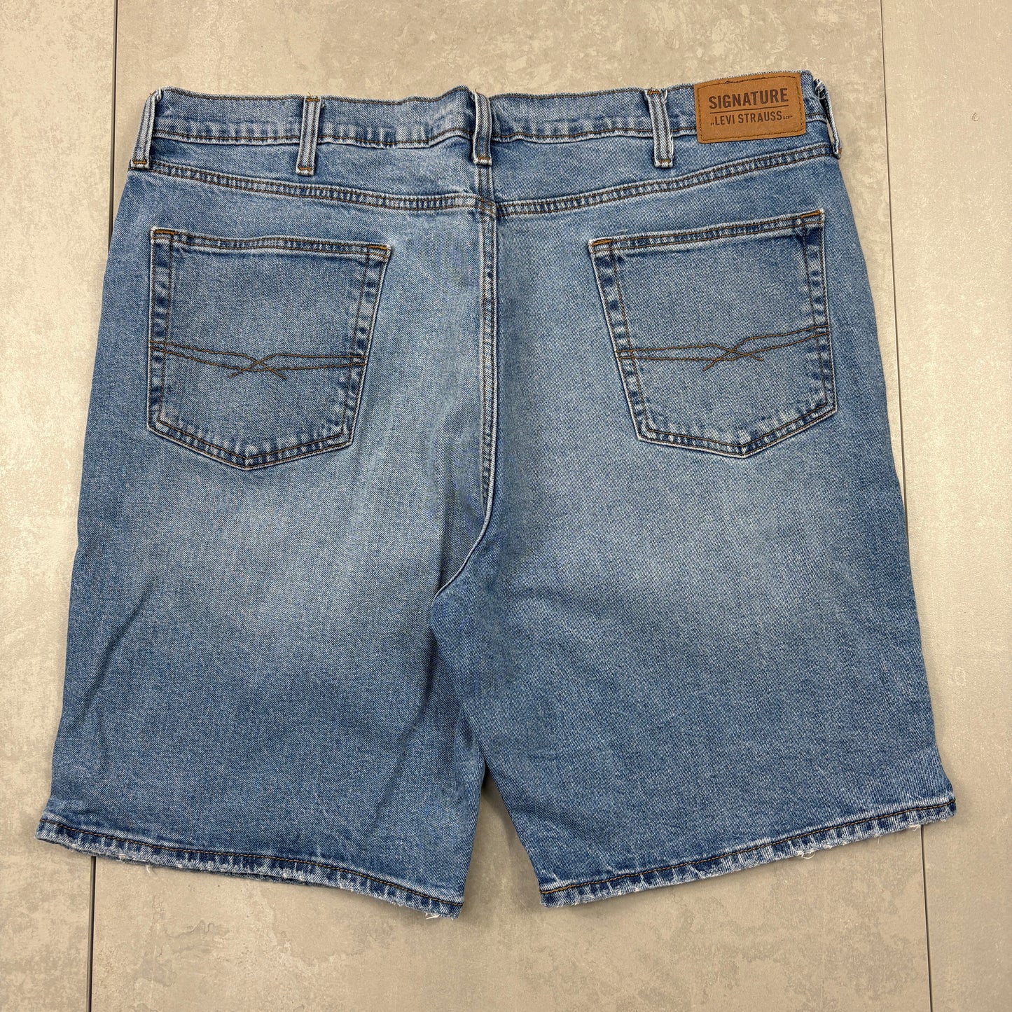 Vintage Levis Blue Baggy Denim Shorts - 42