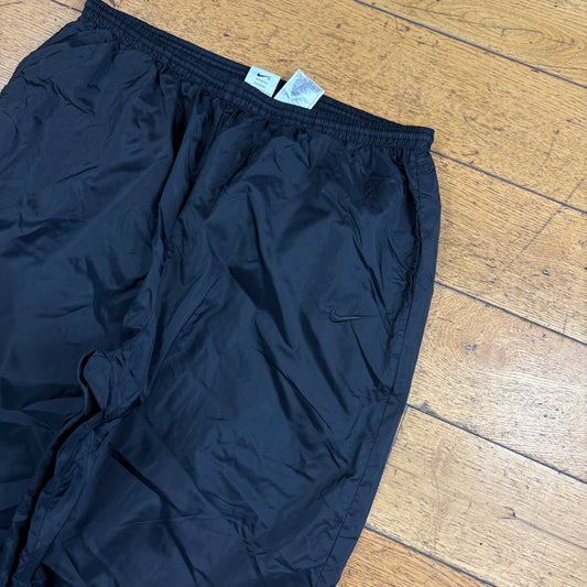 Vintage Nike Black Baggy Tracksuit Sweatpants Track Pants Bottoms - L